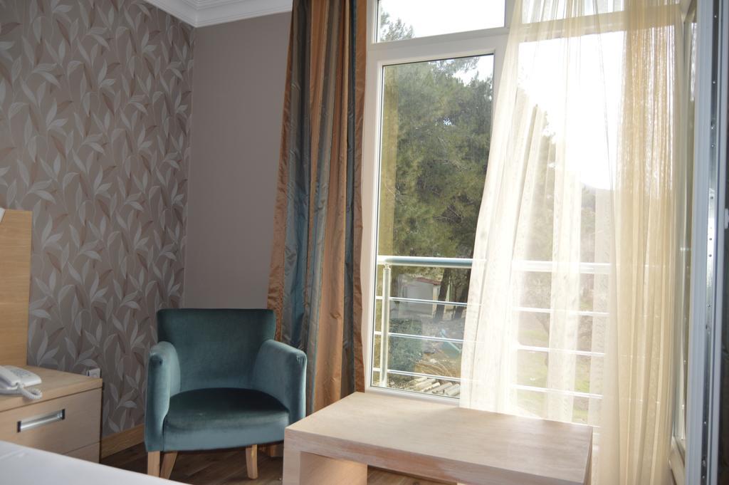 Kale Palace Hotel İmroz Bagian luar foto
